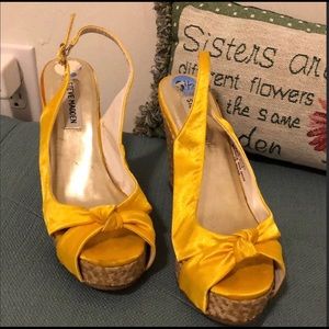 Steve Madden yellow fabric wedges